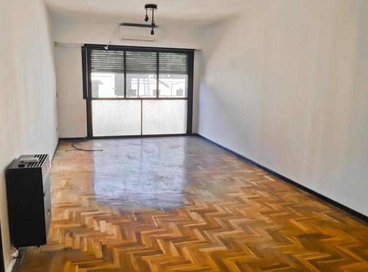 Departamento · 80m² · 4 Ambientes