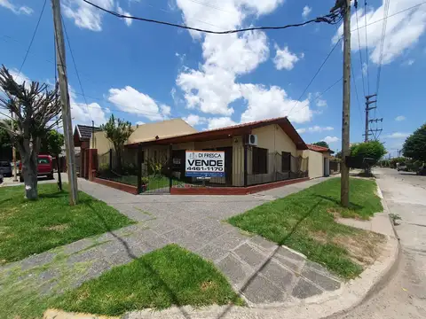 Casa en Venta en Barrio Marina, Villa Luzuriaga