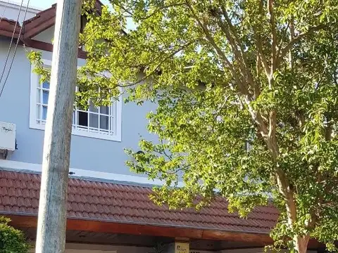 Casa en Venta en Barrio Malvinas, Boulogne