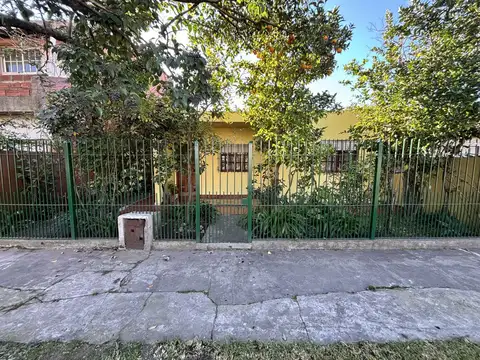 Casa en Venta en Rafael Calzada, Partido de Almirante Brown