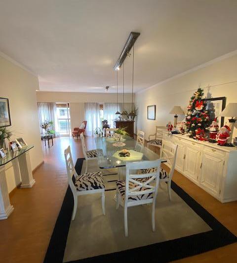 Departamento · 245m² · 5 Ambientes · 2 Cocheras