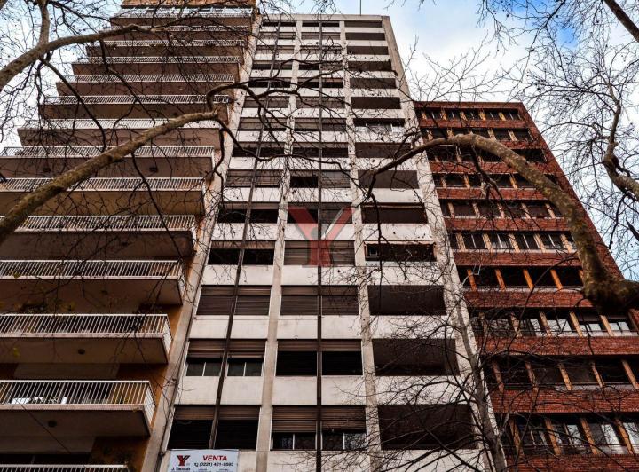 Departamento · 180m² · 5 Ambientes · 1 Cochera