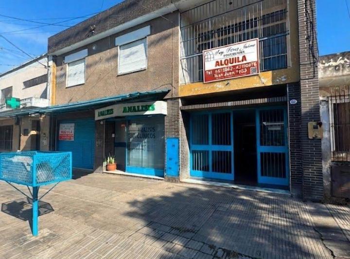 Departamento · 80m² · 4 Ambientes · 1 Cochera