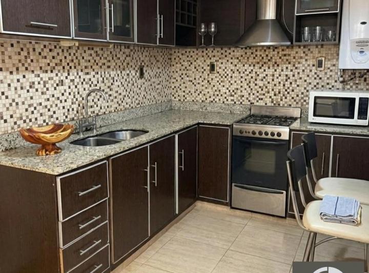 Casa · 120m² · 5 Ambientes · 1 Cochera