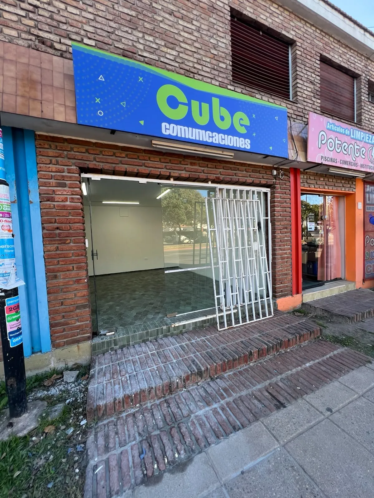 SE VENDE LOCAL SOBRE AV. MONSEÑOR PABLO CABRERA