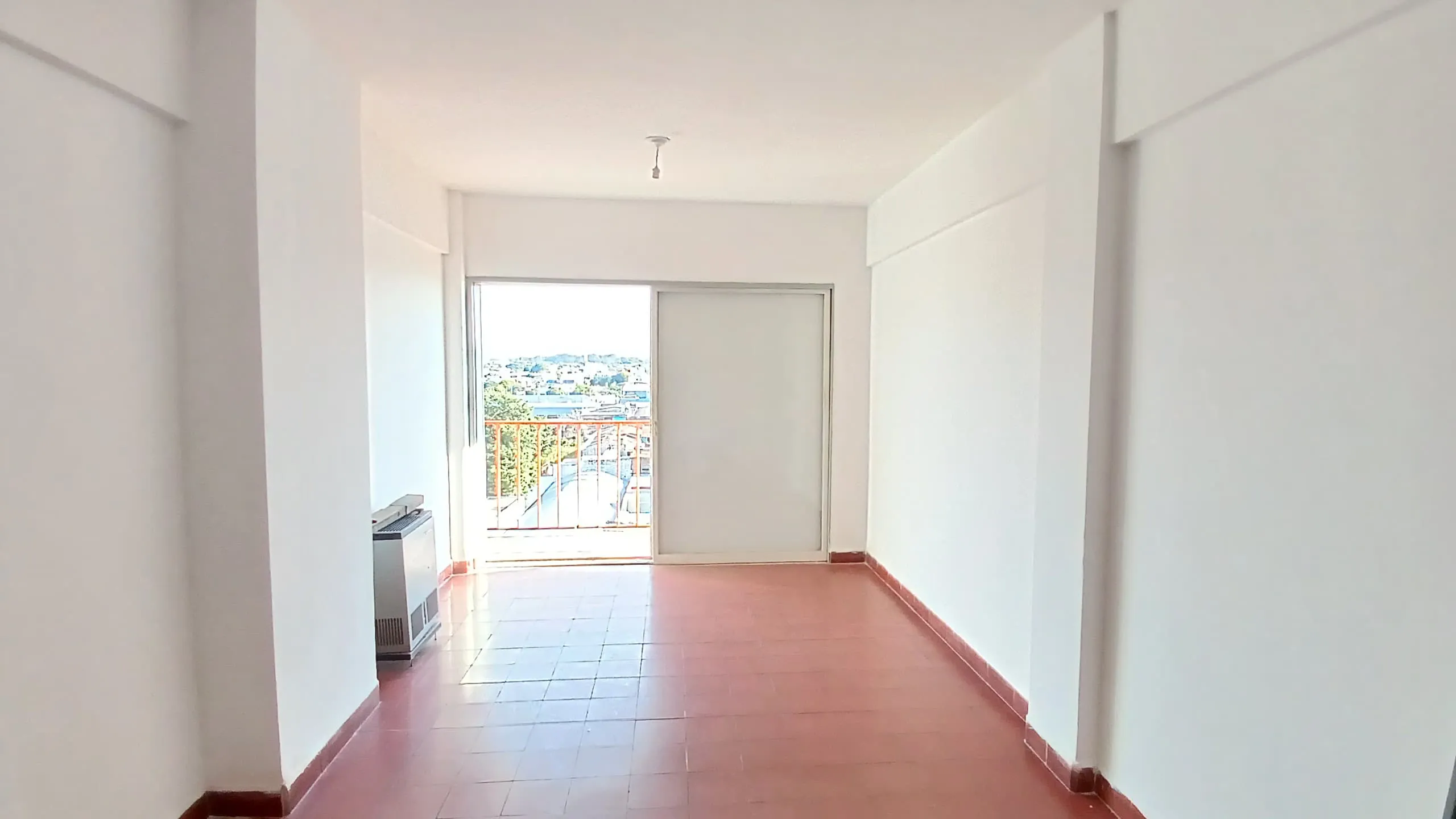 DEPTO AMPLIO 2 DORM CON BALCON EN ALQUILER - LOMAS DE SAN MARTIN