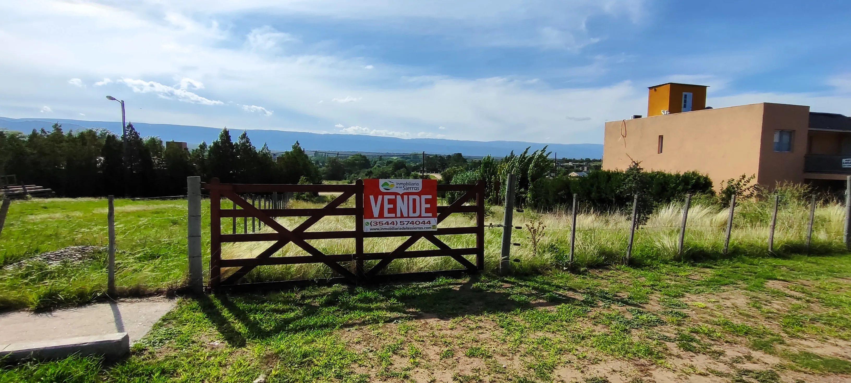VENTA DE LOTE DE 600 m2 EN LA LOCALIDAD DE PANAHOLMA