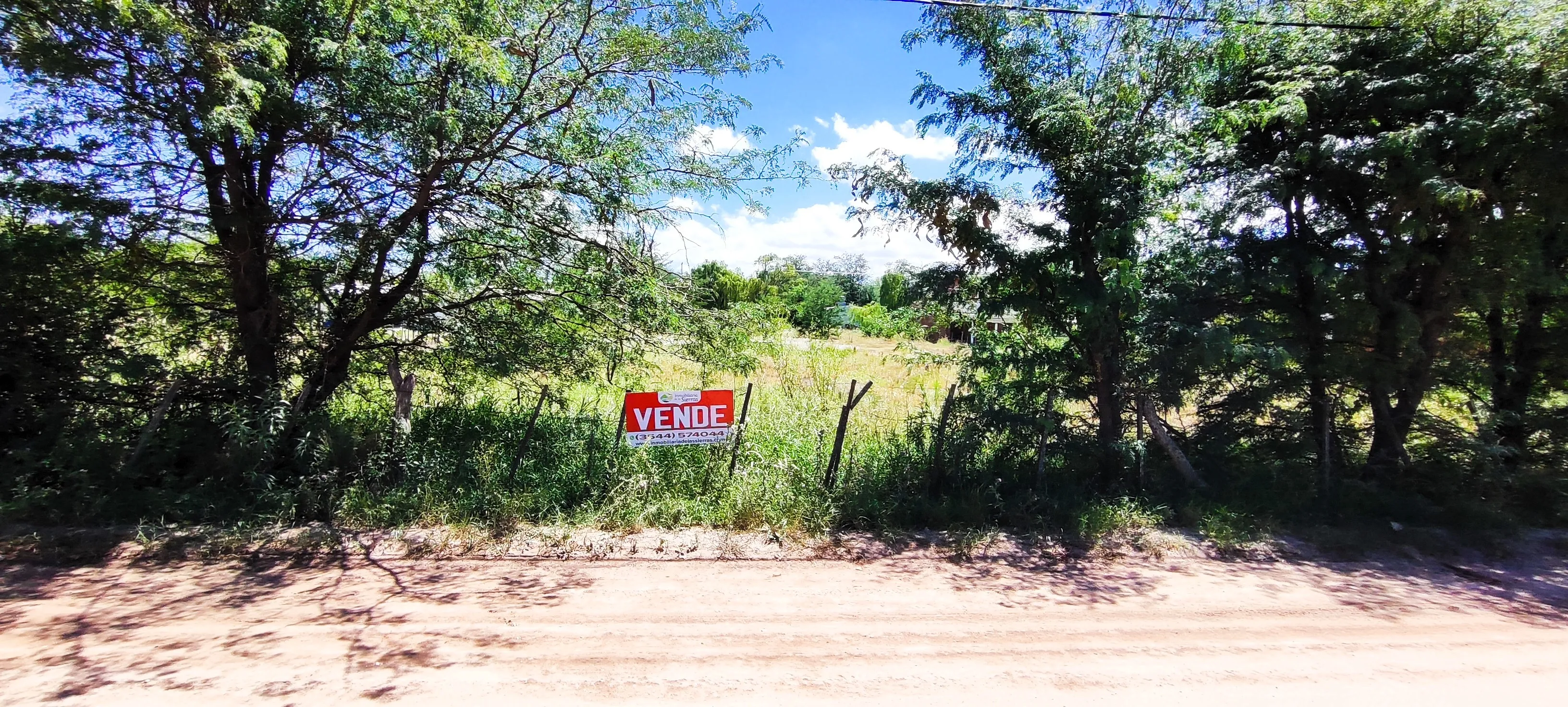 VENTA TERRENO DE 1.041m2 en SAN LORENZO- TRASLASIERRA
