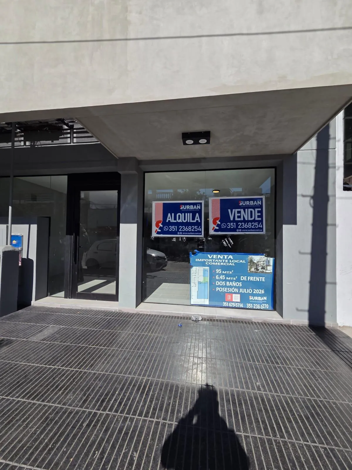 Local en venta - A estrenar - En b Gral. Paz.
