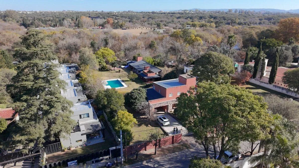 Villa Belgrano - Venta Gran Lote Terreno 2530 m² Terr + 600 m² Cub C/ Acceso Río
