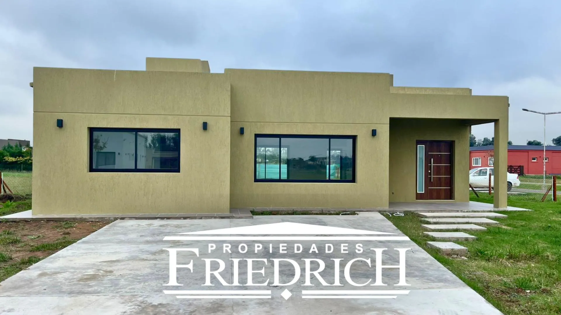 CASA EN VENTA - LOS JUNCOS - LUJÁN