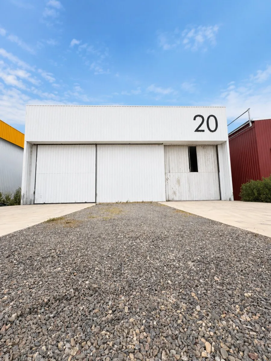 Nave Industrial en Alquiler en Polo 52 | 916 m² cubiertos sobre lote de 1.696 m²