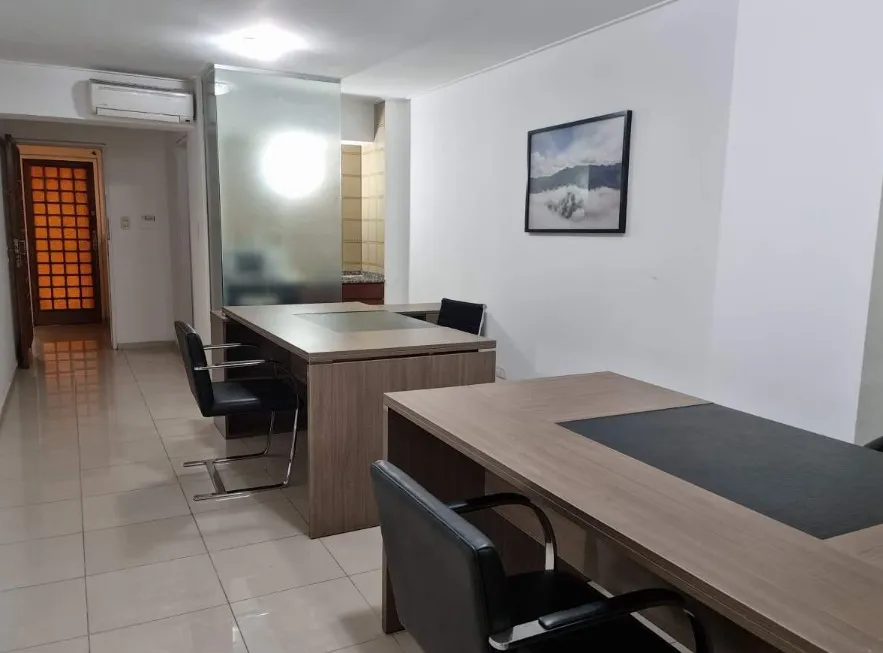 Venta oficina en Edificio Sirio Libanes