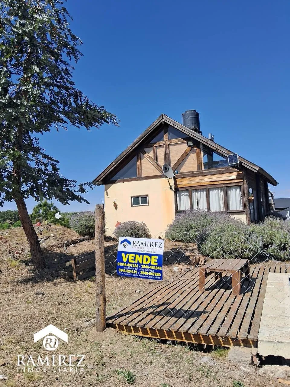 CABAÑA EN VENTA CON EXCELENTE VISTA - VILLA YACANTO DE CALAMUCHITA - CORDOBA (CA305)