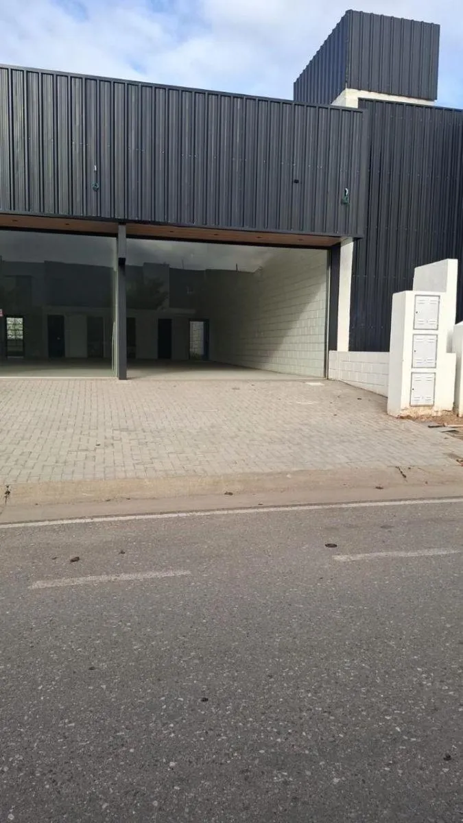 Local Comercial de 85 m² en Venta en Docta