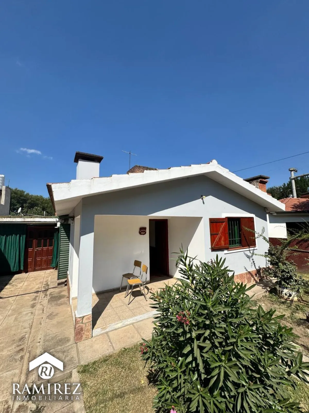 CASA CON DEPARTAMENTO EN VENTA - SANTA ROSA DE CALAMUCHITA, PARQUE RETIRO - CORDOBA (CA210)