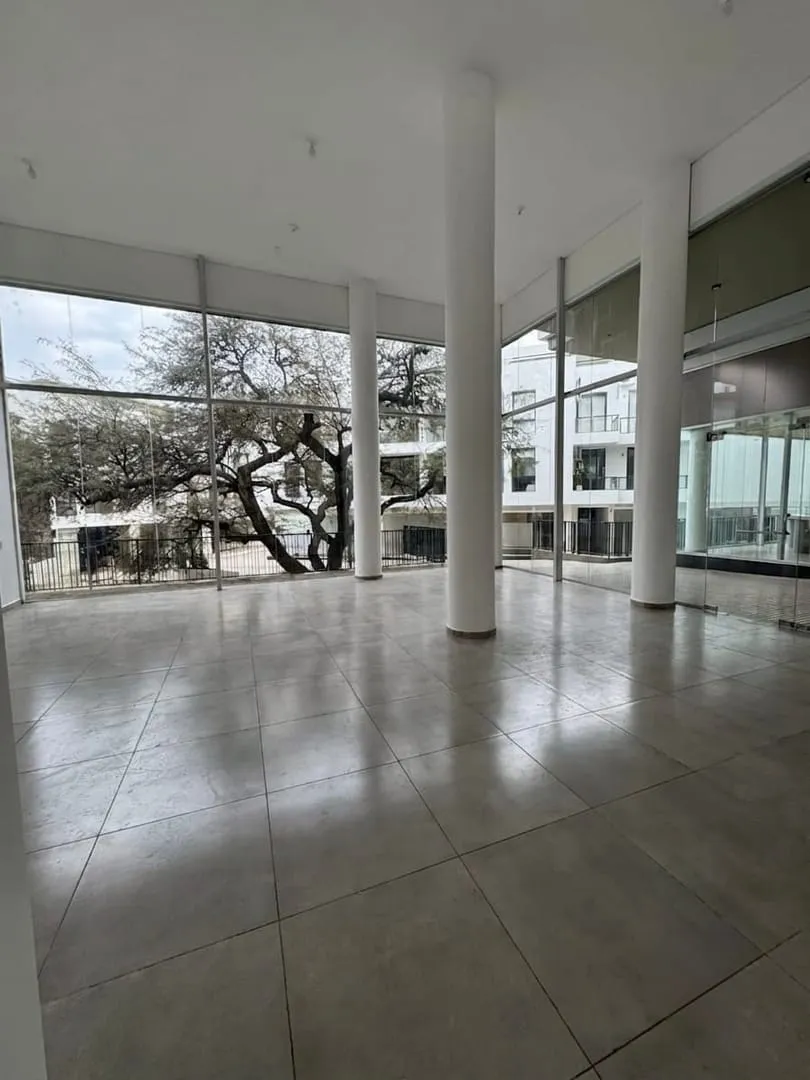 LOCAL COMERCIAL195MT2 - AV LIBERTAD CARLOS PAZ-