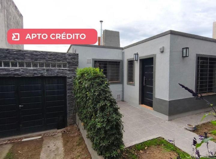 Casa · 116m² · 4 Ambientes · 2 Cocheras