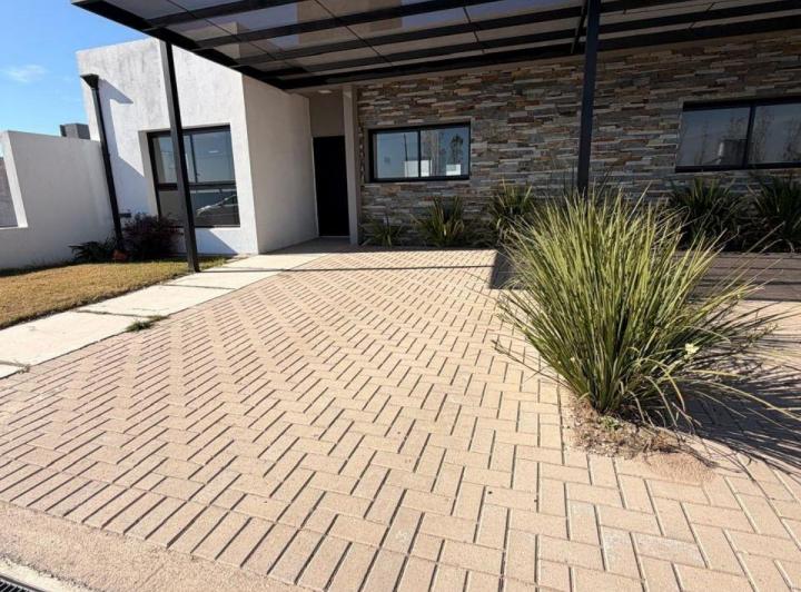 Casa · 98m² · 2 Dormitorios