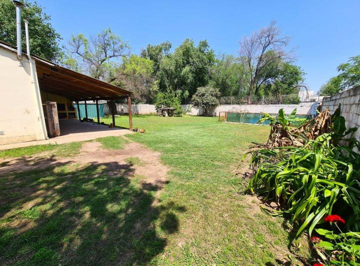Casa · 173m² · 9 Ambientes · 1 Cochera