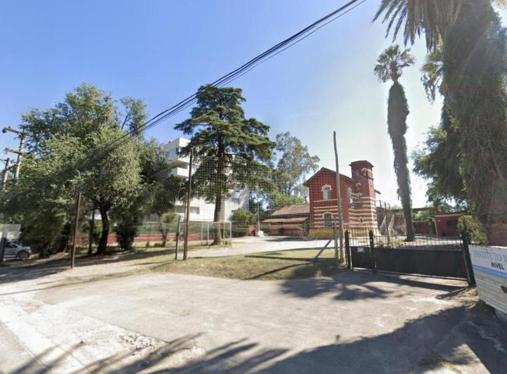 Casa · 700m² · 5 Ambientes