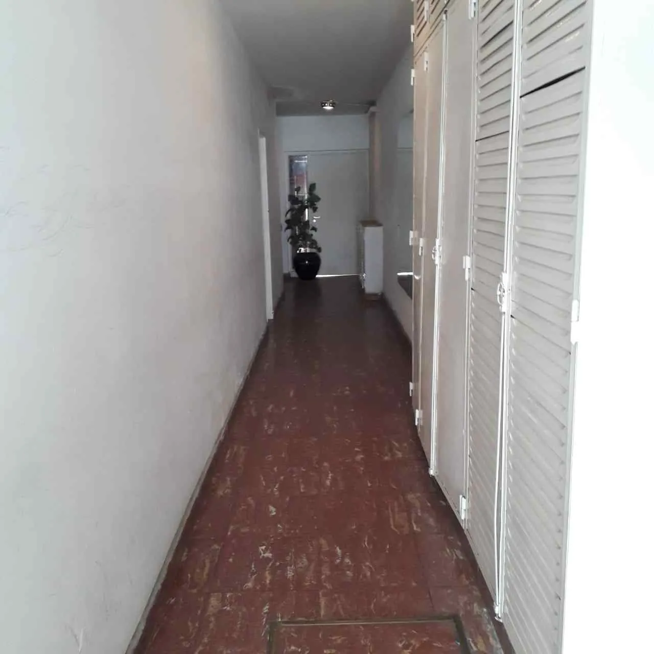 Av.Colon 1836, 2ºp (por escalera), 2 dormit.amplios $600.000 expen. $75000, sin comisión