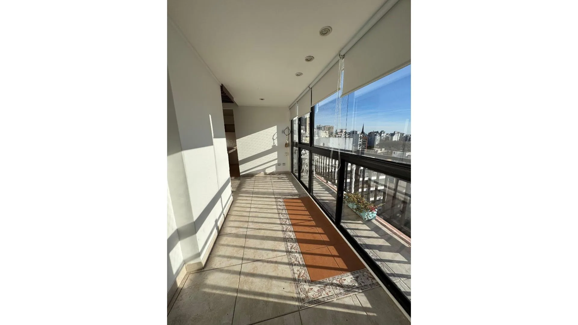 VENTA PISO DE 4 AMB CON BALCON!