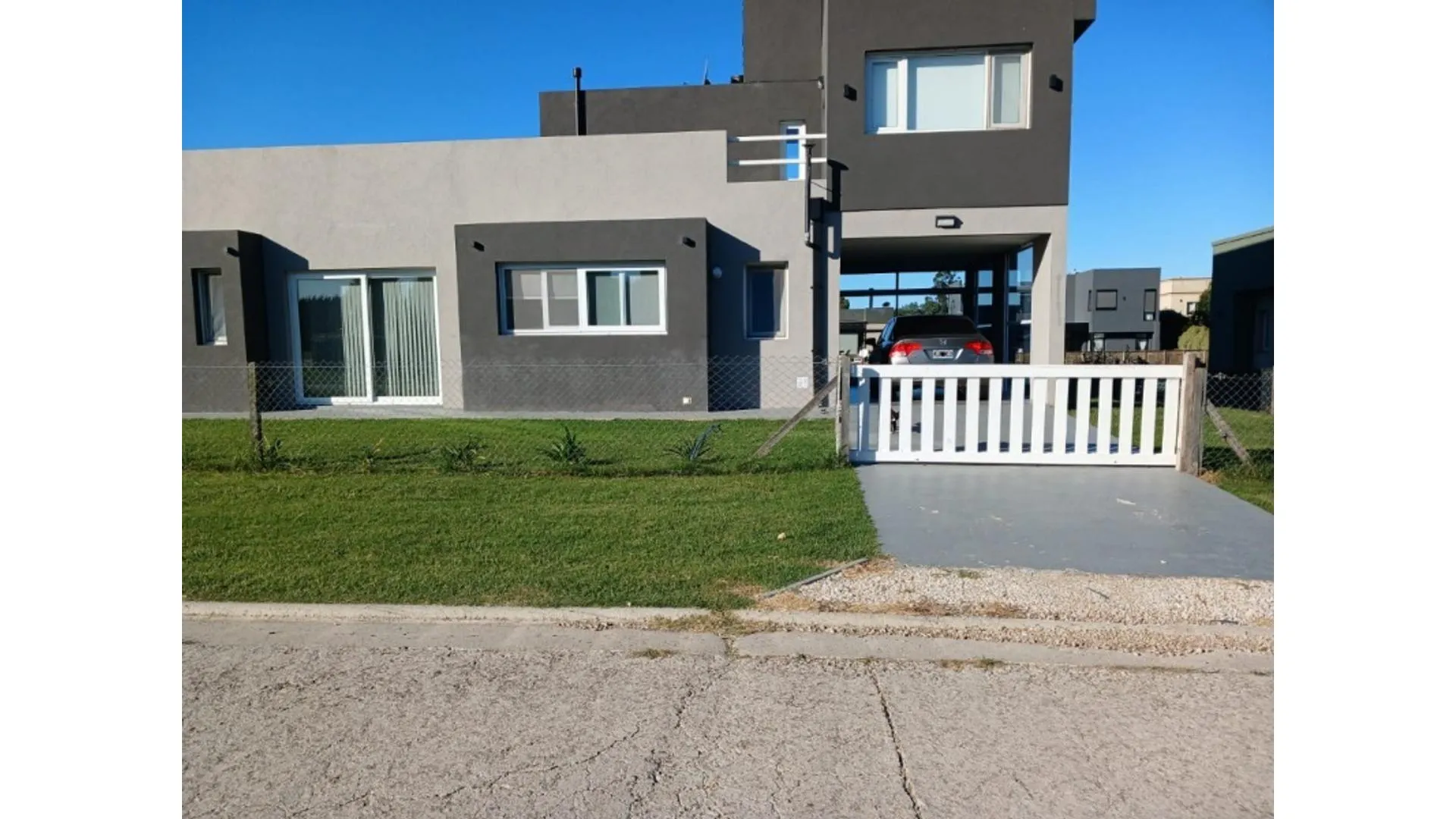 VENTA CASA EN BARRIO PRIVADO TIERRAS DEL MAR!