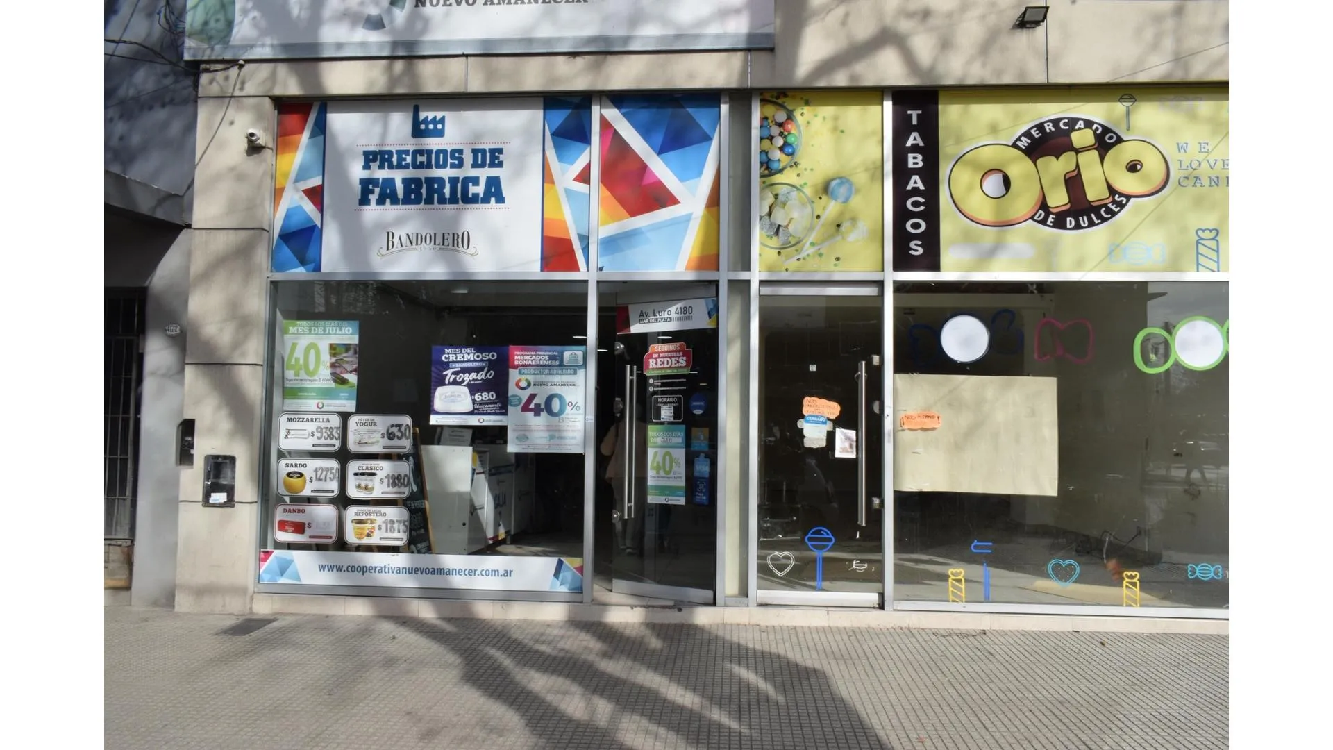 Venta dos locales , se pueden vender por separado