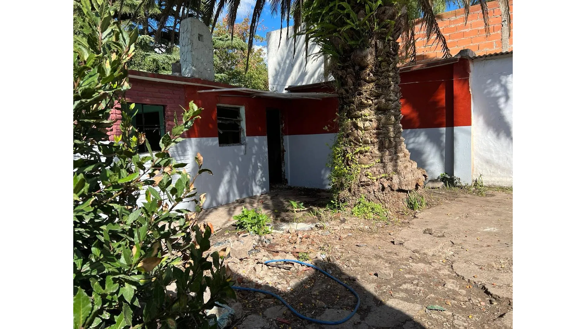 VENTA CASA DE 3 AMBIENTES A RECICLAR