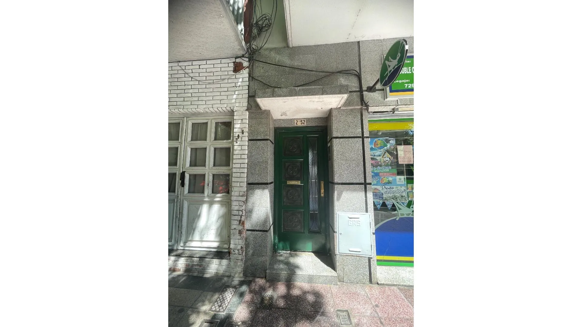 VENTA DE PH 3 AMBIENTES CON 2 PATIOS !!