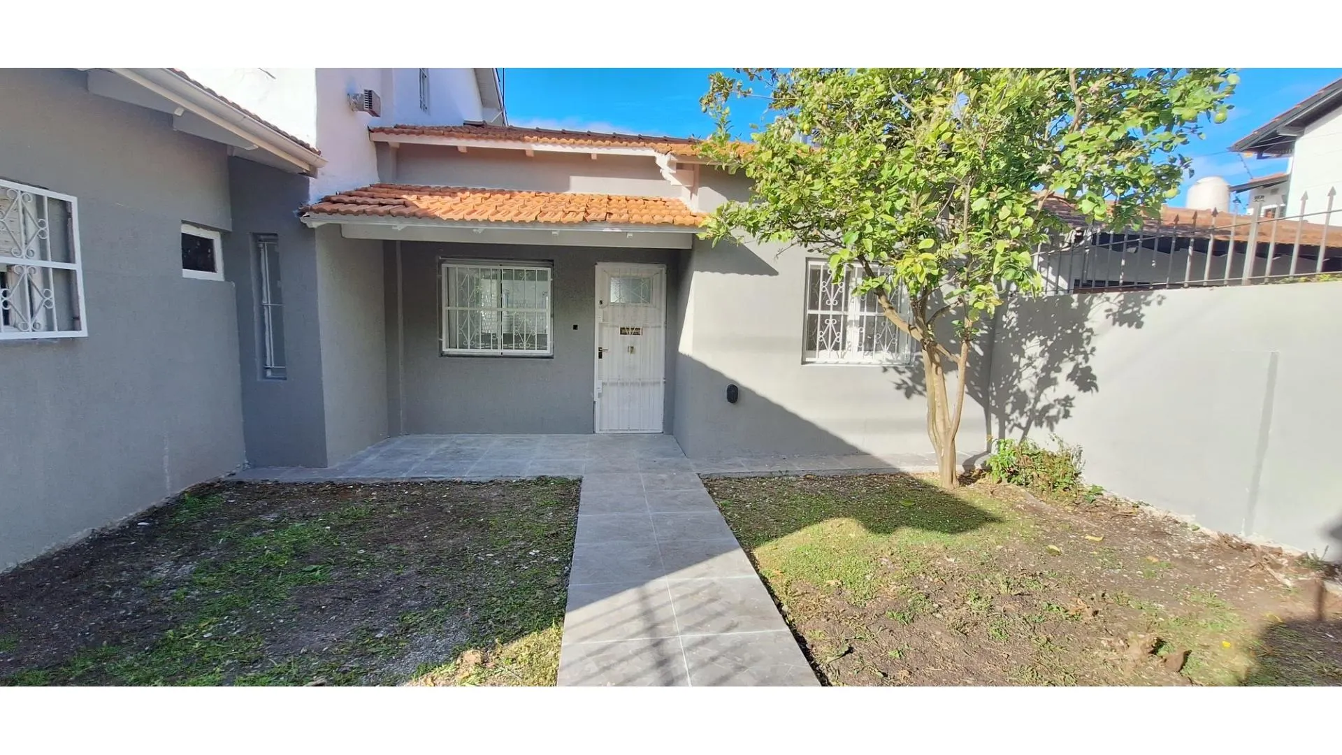 Venta de casa 3 amb en parque Luro