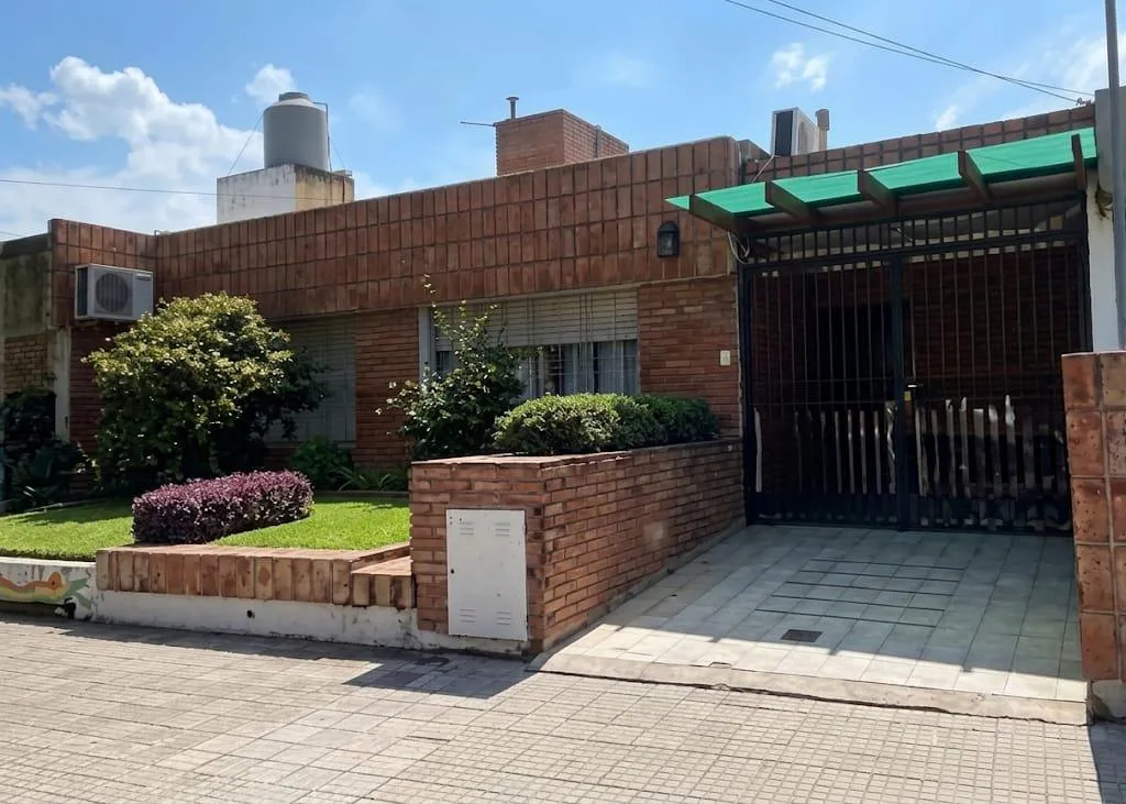 VENTA CASA  EN LOS NARANJOS