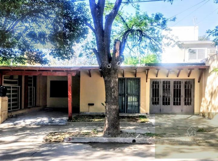 Casa · 95m² · 5 Ambientes · 2 Cocheras