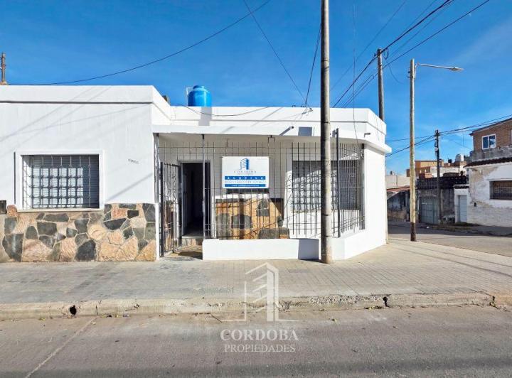 Casa · 1m² · 4 Ambientes