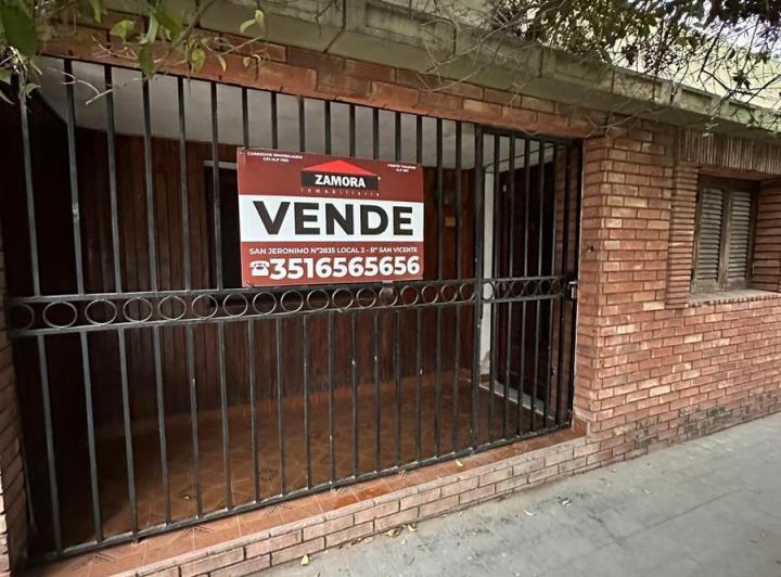 Casa · 104m² · 5 Ambientes · 1 Cochera
