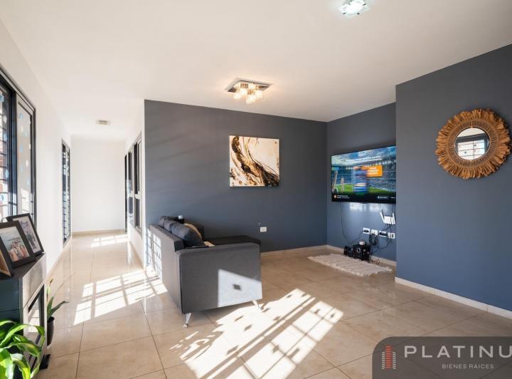Departamento · 80m² · 4 Ambientes · 1 Cochera
