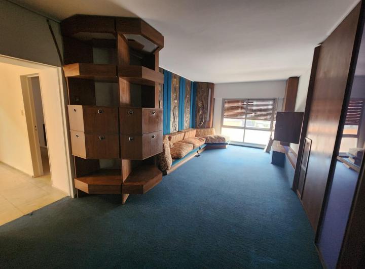Departamento · 90m² · 5 Ambientes · 1 Cochera