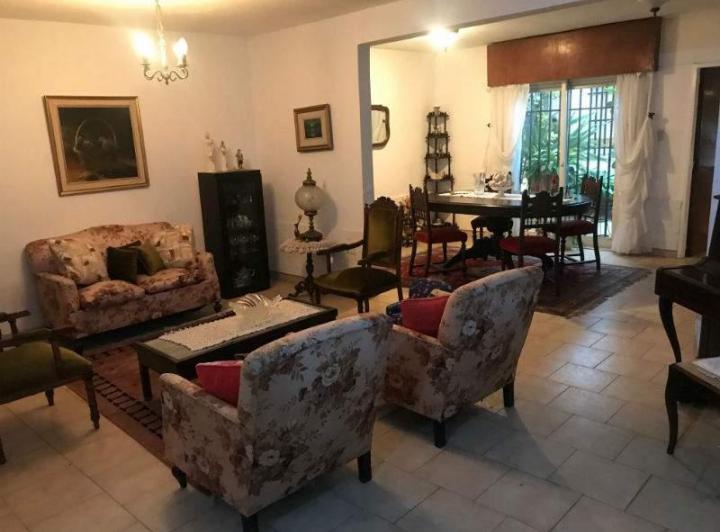 Casa · 326m² · 6 Ambientes