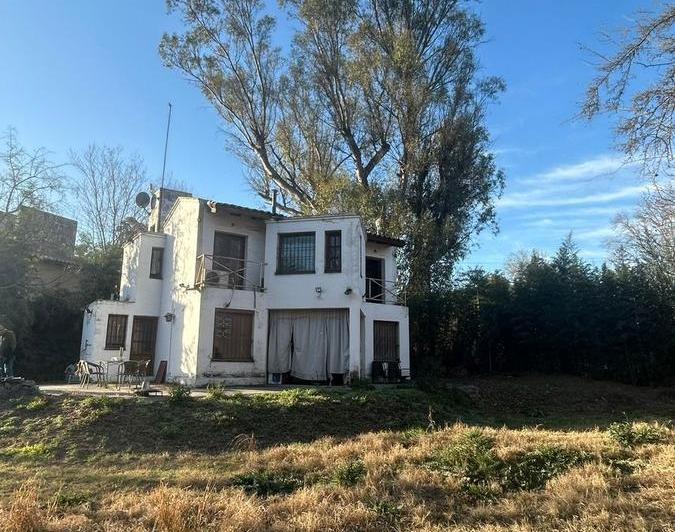 Casa · 120m² · 5 Ambientes · 2 Cocheras