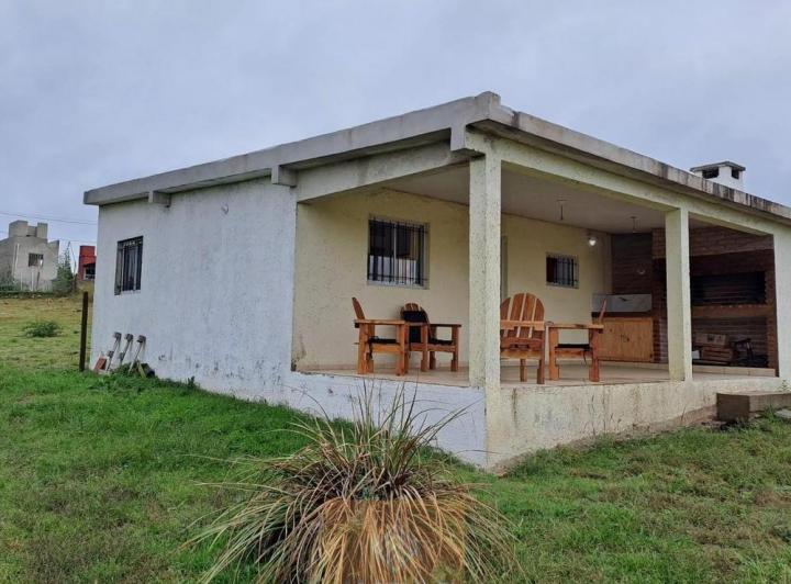 Casa · 70m² · 3 Ambientes · 2 Cocheras