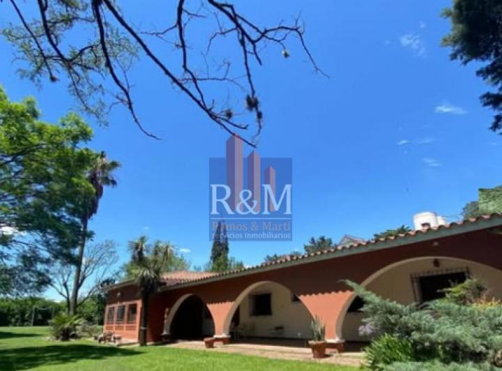 Casa · 500m² · 10 Ambientes