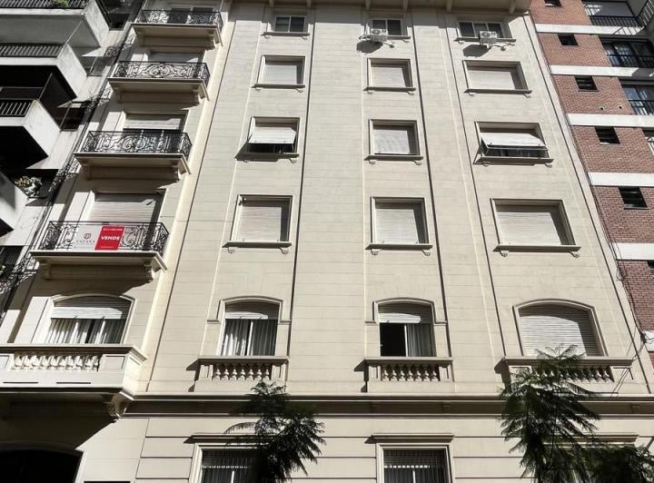 Departamento · 185m² · 6 Ambientes · 1 Cochera