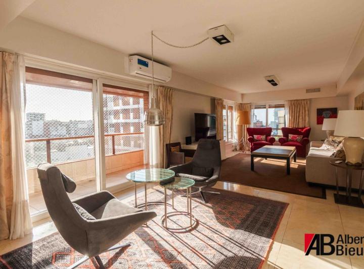 Departamento · 159m² · 5 Ambientes · 1 Cochera