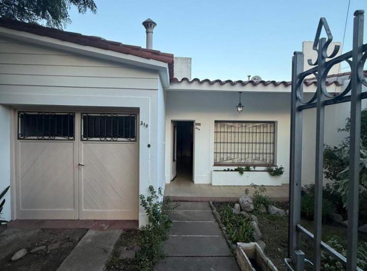 Casa · 150m² · 5 Ambientes · 1 Cochera