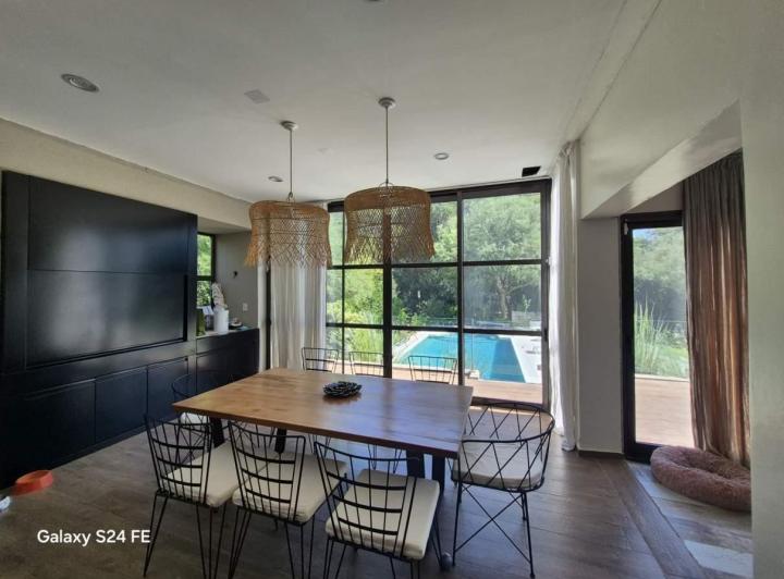 Casa · 400m² · 12 Ambientes