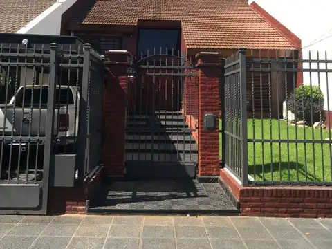 Casa en Venta en Merlo Sur, Merlo