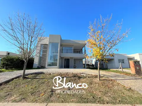 Casa en Venta en Pilar del Este - Santa Guadalupe, Countries y Barrios Cerrados en Pilar