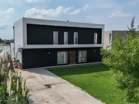 Casa en Venta en Countries y Barrios Cerrados en Escobar, Partido de Escobar