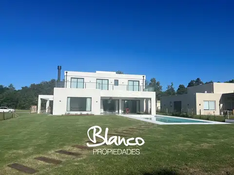 Casa en Venta en Medal Country club, Countries y Barrios Cerrados en Pilar